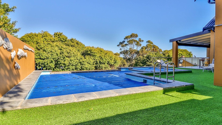 9 Bedroom Property for Sale in Onrus Western Cape